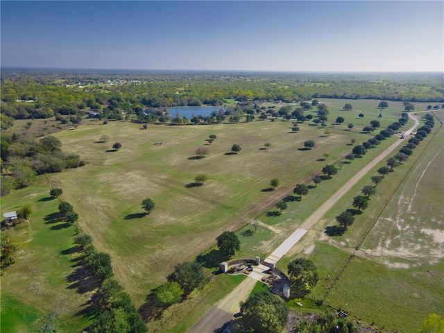 5867 Stone Creek Drive, Bryan, TX 77808