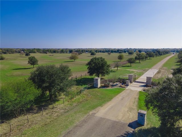 5867 Stone Creek Drive, Bryan, TX 77808