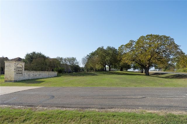5867 Stone Creek Drive, Bryan, TX 77808