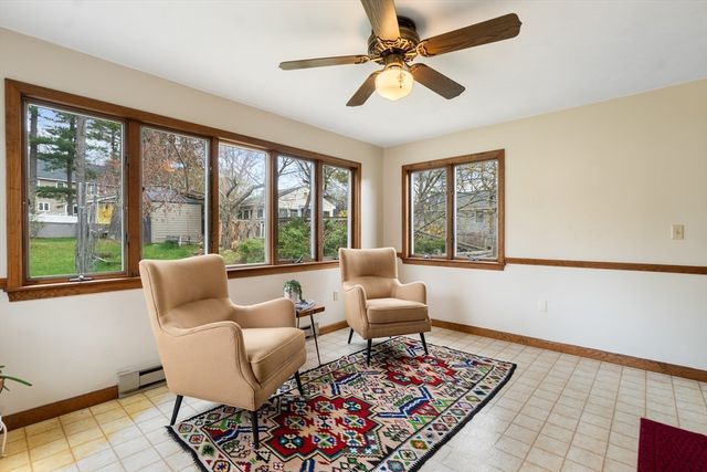 34 Maple Rd, Westford, MA 01886