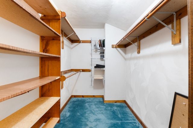 34 Maple Rd, Westford, MA 01886