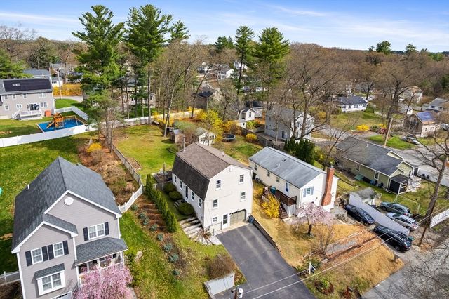 34 Maple Rd, Westford, MA 01886