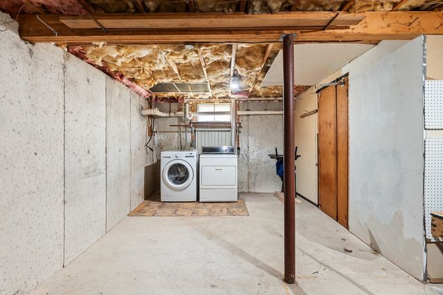 34 Maple Rd, Westford, MA 01886