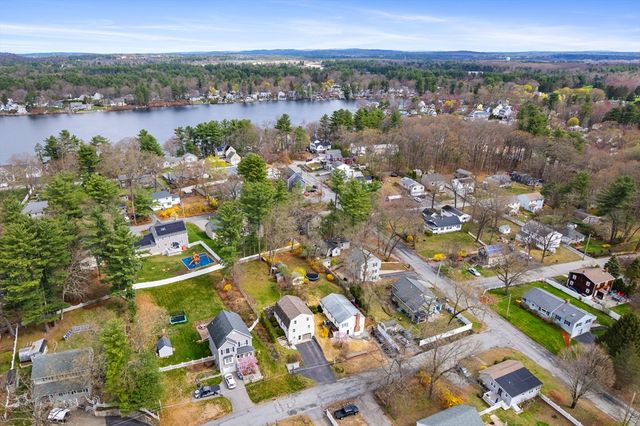 34 Maple Rd, Westford, MA 01886