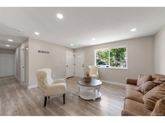 18949 W 60th Pl, Golden, CO 80403
