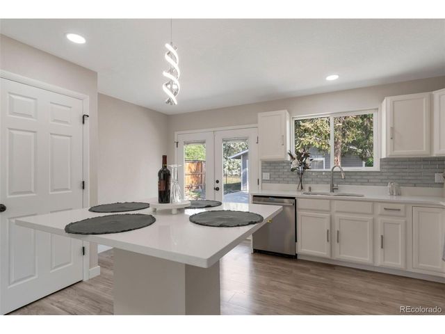 18949 W 60th Pl, Golden, CO 80403