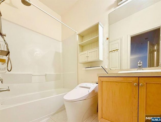 200 Dey Street 258, Harrison, NJ 07029
