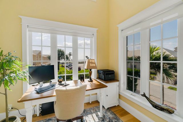 1127 Miramar Drive, Delray Beach, FL 33483