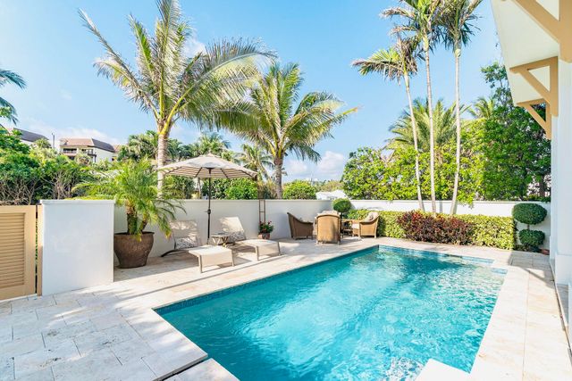 1127 Miramar Drive, Delray Beach, FL 33483