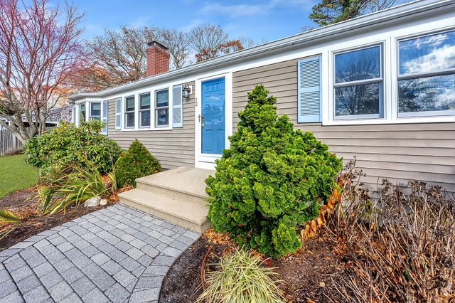 52 Uncle Bobs Way, South Dennis, MA 02660