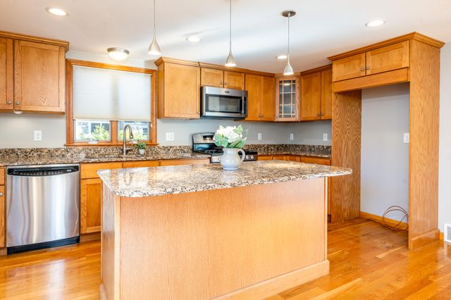 52 Uncle Bobs Way, South Dennis, MA 02660