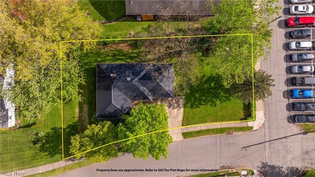 401 E Wilson Avenue, Girard, OH 44420