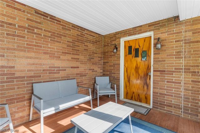 401 E Wilson Avenue, Girard, OH 44420