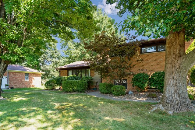 3310 Archer Drive, East Moline, IL 61244