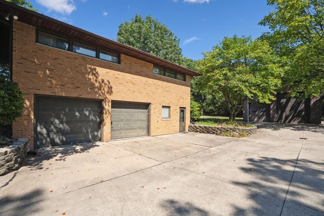 3310 Archer Drive, East Moline, IL 61244