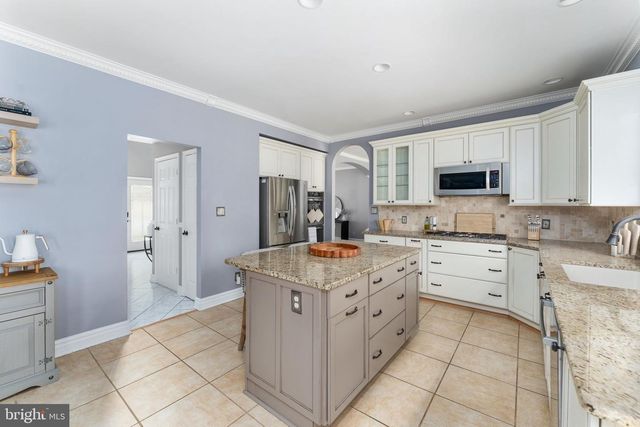 23 EVANSHIRE DR, Fredericksburg, VA 22406