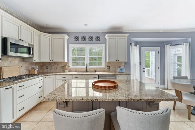 23 EVANSHIRE DR, Fredericksburg, VA 22406