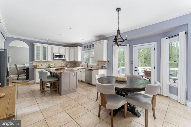 23 EVANSHIRE DR, Fredericksburg, VA 22406