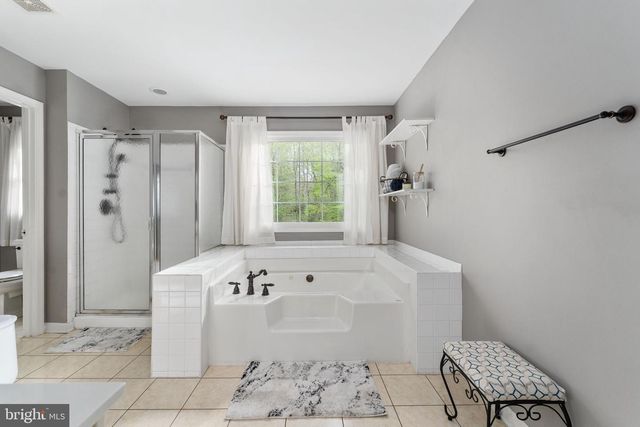 23 EVANSHIRE DR, Fredericksburg, VA 22406