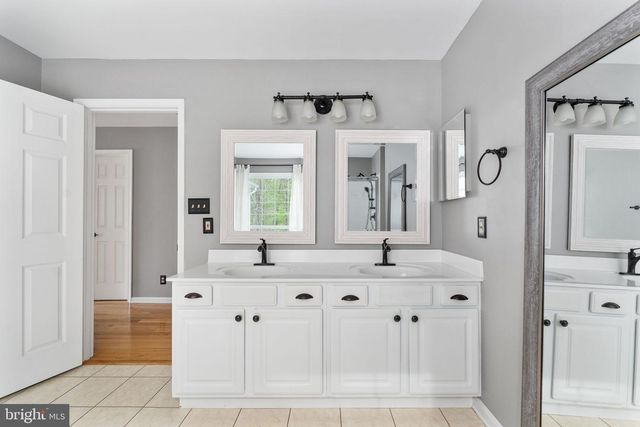 23 EVANSHIRE DR, Fredericksburg, VA 22406