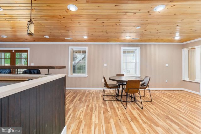 23 EVANSHIRE DR, Fredericksburg, VA 22406
