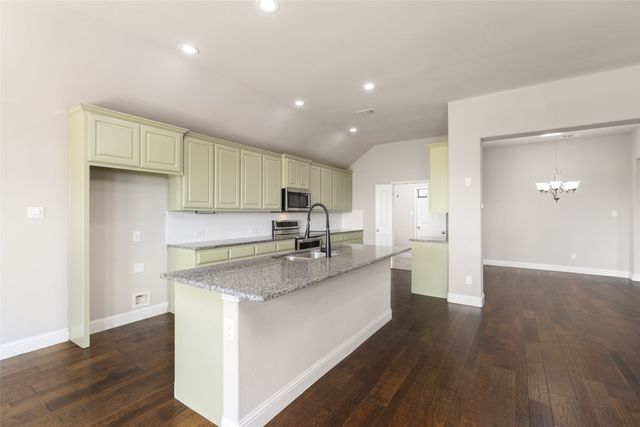 705 Meadowedge Lane, Denton, TX 76207