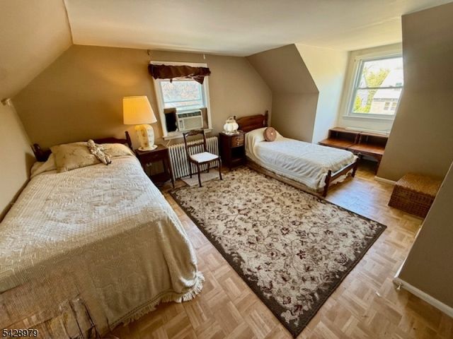 8 Blake Ave, Franklin Twp., NJ 08873