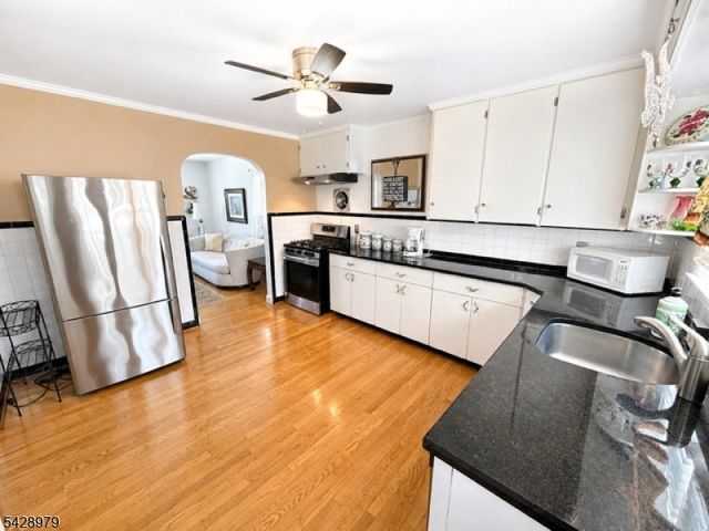 8 Blake Ave, Franklin Twp., NJ 08873