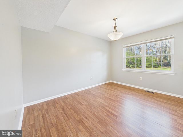 15369 HEARTHSTONE TER, Woodbridge, VA 22191