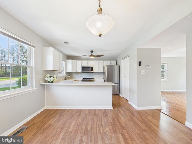 15369 HEARTHSTONE TER, Woodbridge, VA 22191