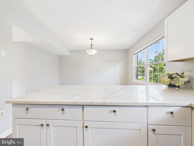 15369 HEARTHSTONE TER, Woodbridge, VA 22191