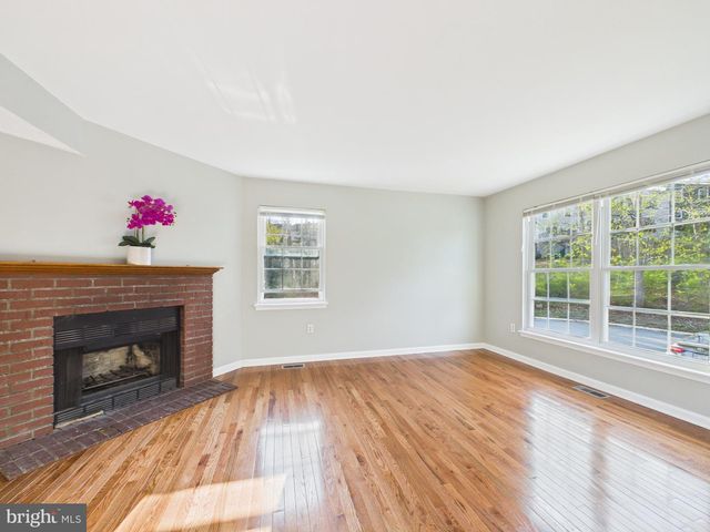 15369 HEARTHSTONE TER, Woodbridge, VA 22191