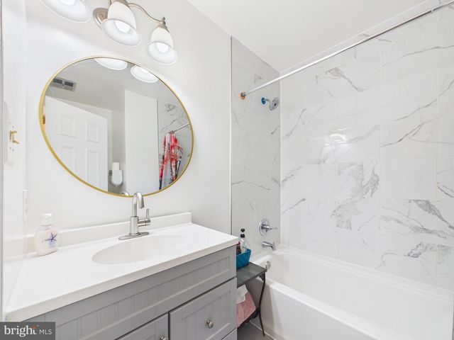 15369 HEARTHSTONE TER, Woodbridge, VA 22191