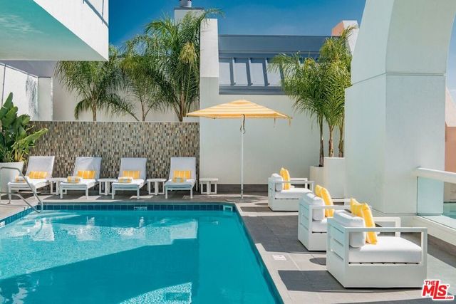 10520 Wilshire Boulevard 1004, Los Angeles, CA 90024