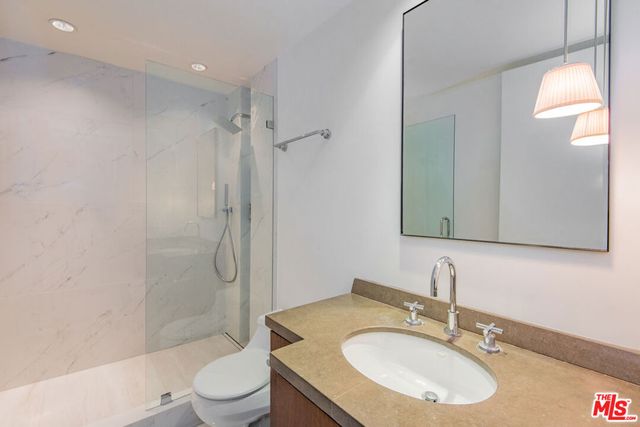 10520 Wilshire Boulevard 1004, Los Angeles, CA 90024