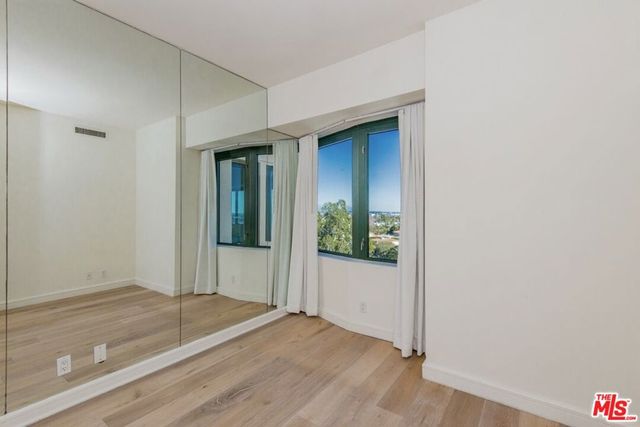 10520 Wilshire Boulevard 1004, Los Angeles, CA 90024