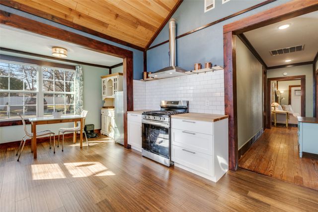 112 W Elm Street, Howe, TX 75459