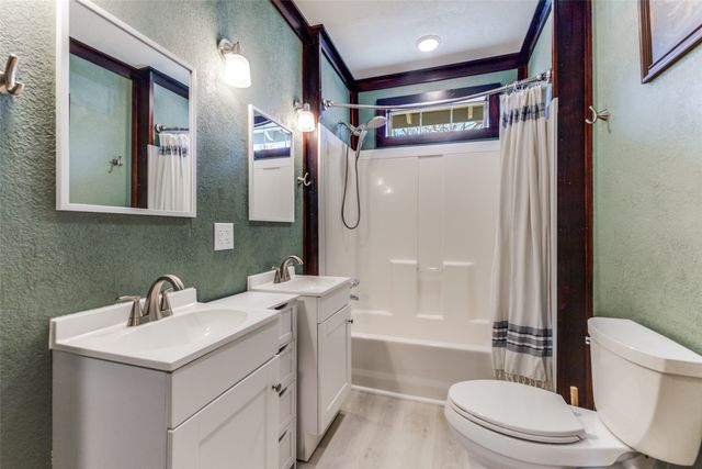 112 W Elm Street, Howe, TX 75459