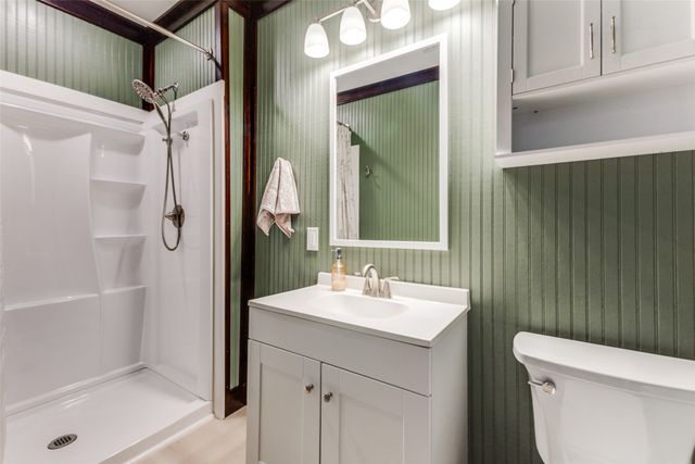 112 W Elm Street, Howe, TX 75459