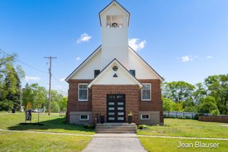 10 1st Street, Mecosta Twp, MI 49346