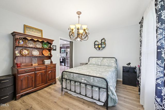 6512 Ten-Ten Road, Apex, NC 27539