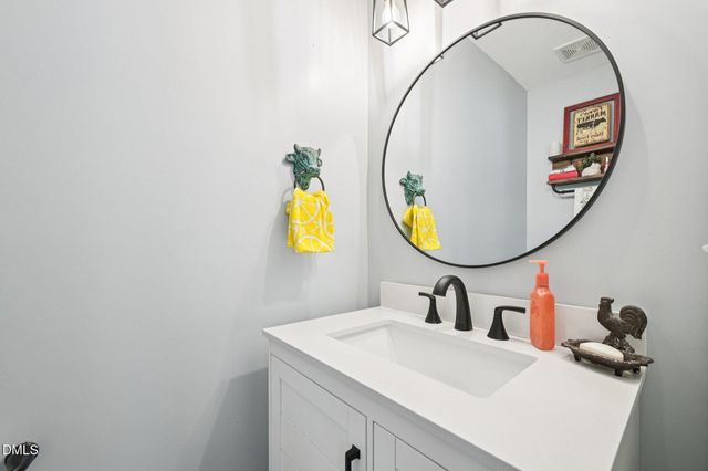 6512 Ten-Ten Road, Apex, NC 27539