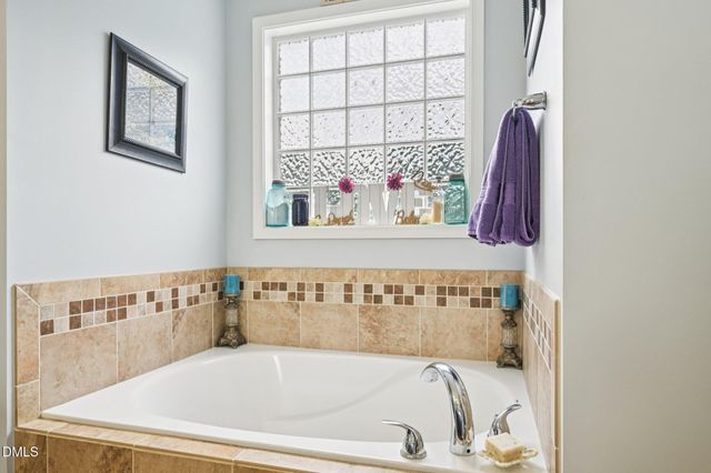 6512 Ten-Ten Road, Apex, NC 27539