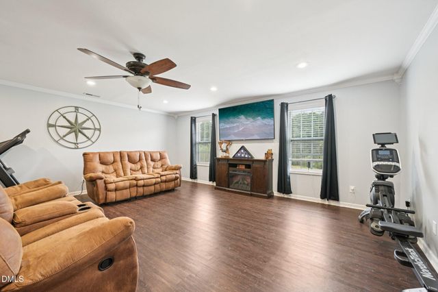 6512 Ten-Ten Road, Apex, NC 27539