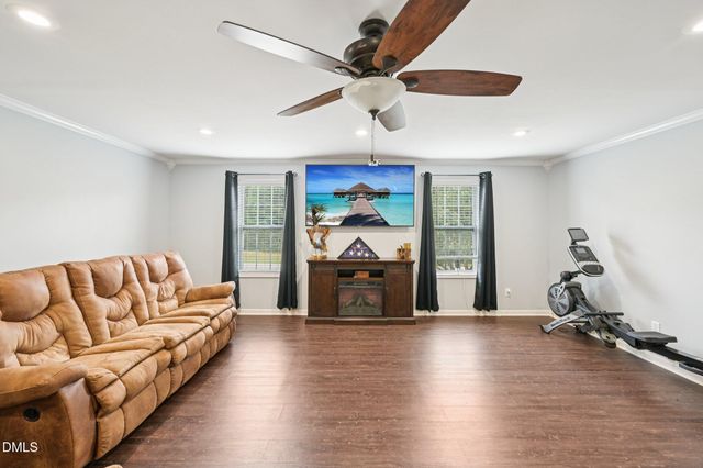 6512 Ten-Ten Road, Apex, NC 27539