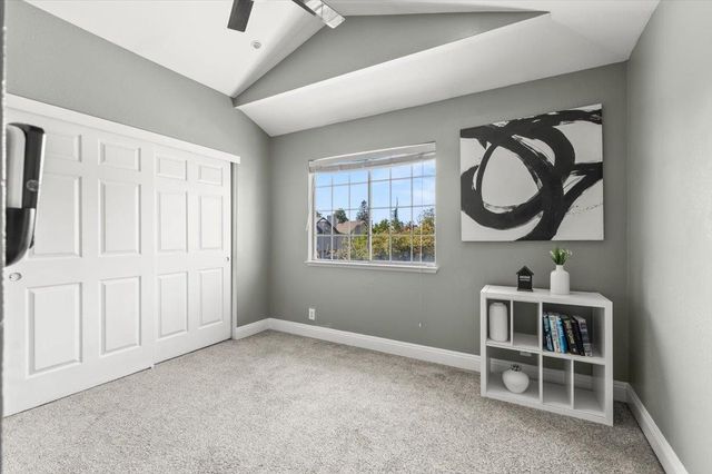 1044 Andy Cir, Sacramento, CA 95838