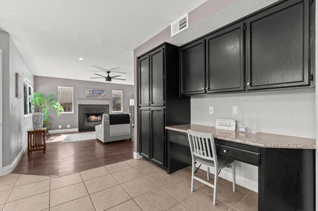 1044 Andy Cir, Sacramento, CA 95838