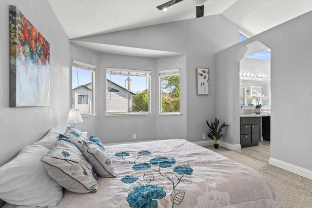 1044 Andy Cir, Sacramento, CA 95838