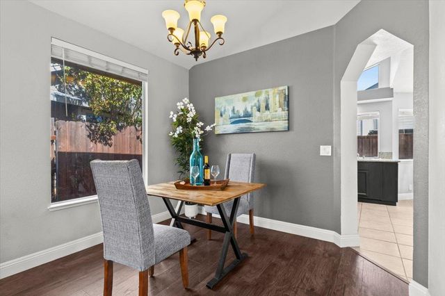 1044 Andy Cir, Sacramento, CA 95838