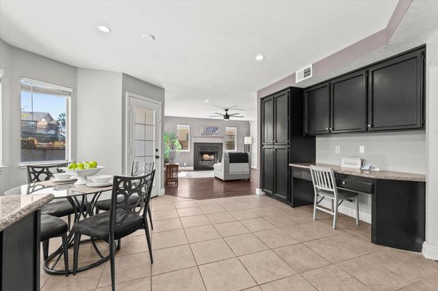 1044 Andy Cir, Sacramento, CA 95838
